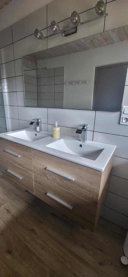 La Plante, Tendance Et Design Ornans Zewnętrze zdjęcie